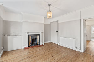 Lounge- click for photo gallery